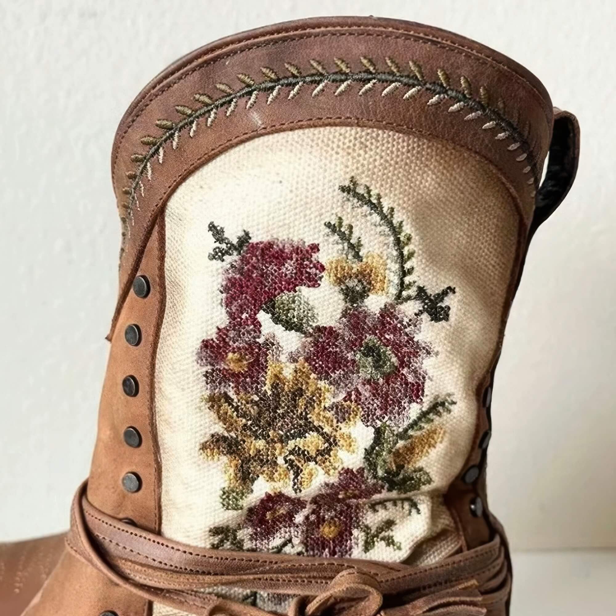 Western Bohemian Embroidered Flowers Cowgirl Boots