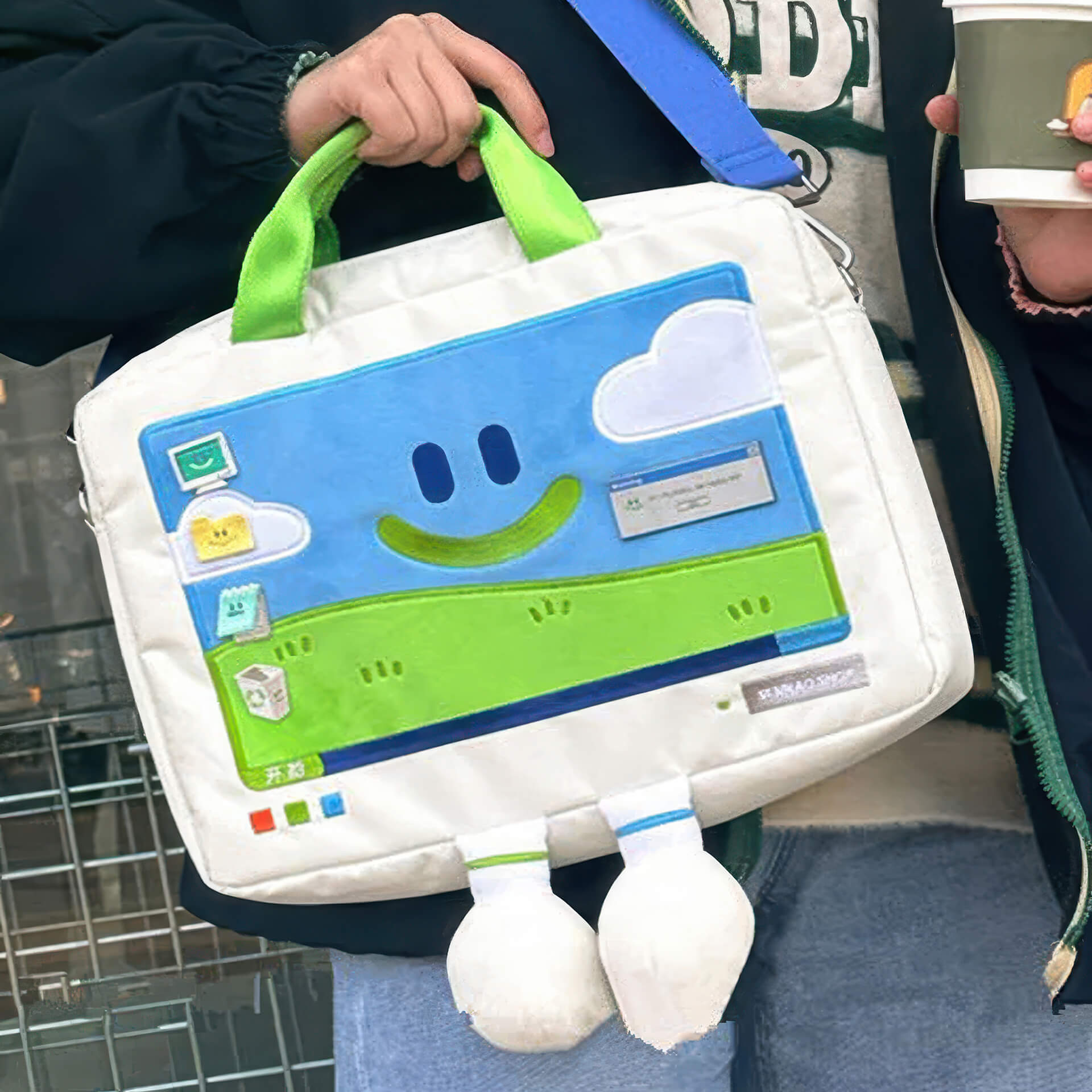 Cute Windows XP Laptop Handbag Gift for Students